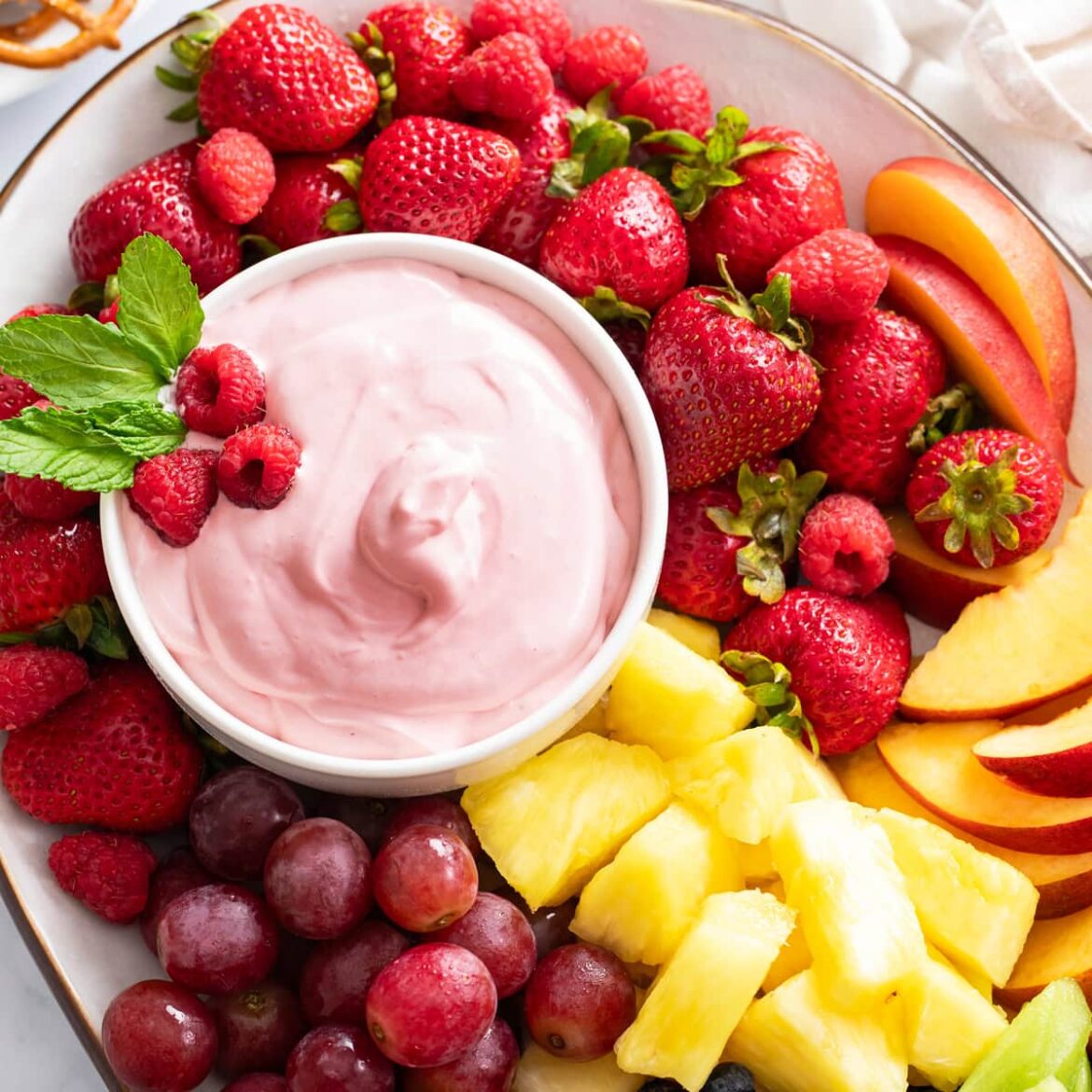 Delicious Fruit Dip Recipe: A Simple, Sweet Treat to Enjoy with Fresh Fruit