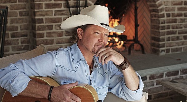 Tracy Lawrence’s 2025 Tour: Find Out When He’s Performing Near You​