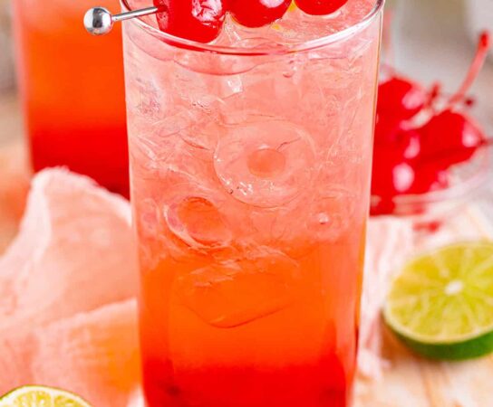 How to Make a Dirty Shirley Cocktail That’s Perfectly Sweet and Bubbly