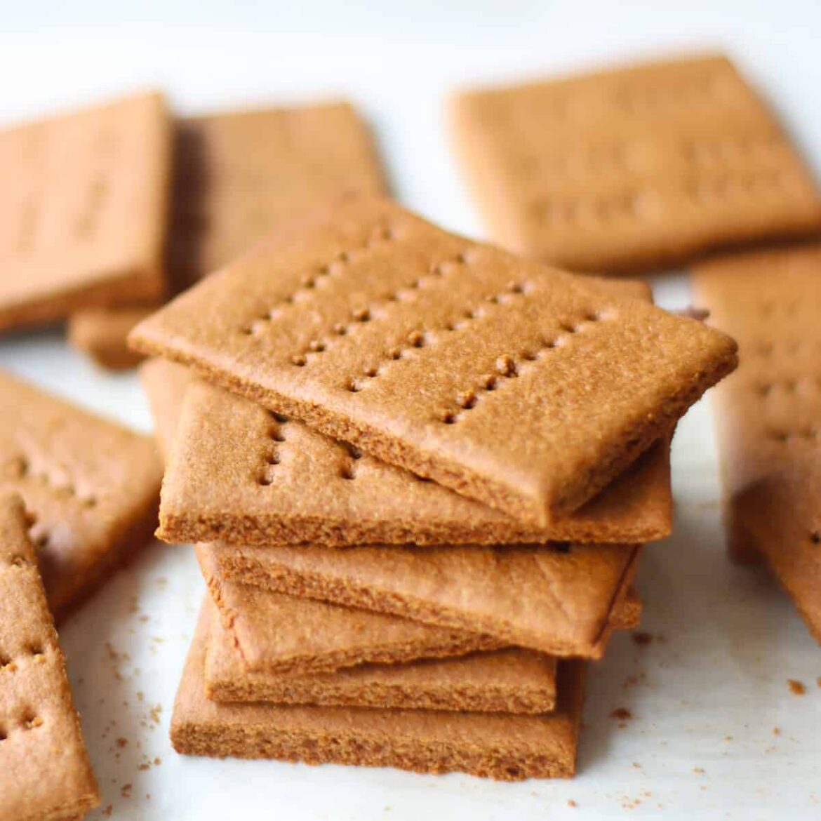 How to Make Delicious Homemade Graham Crackers: Step-by-Step Recipe