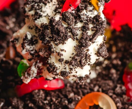How to Make Dirt Pudding – The Ultimate Creamy & Crunchy Dessert