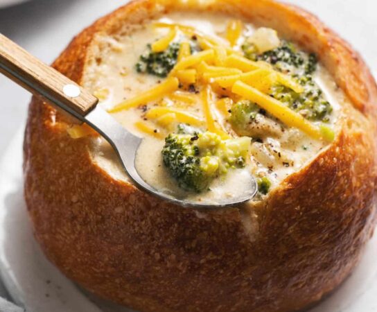 How to Make Panera Bread’s Famous Broccoli Cheddar Soup at Home