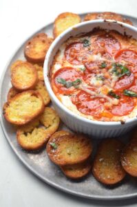 How to Make the Ultimate Pizza Dip Recipe: A Cheesy, Flavorful Treat