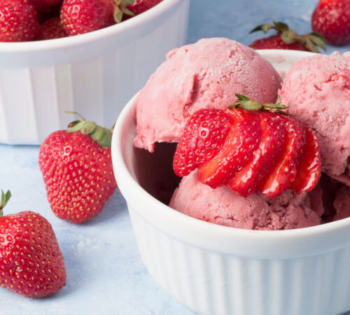 How to Make Creamy Homemade Strawberry Ice Cream Step-by-Step