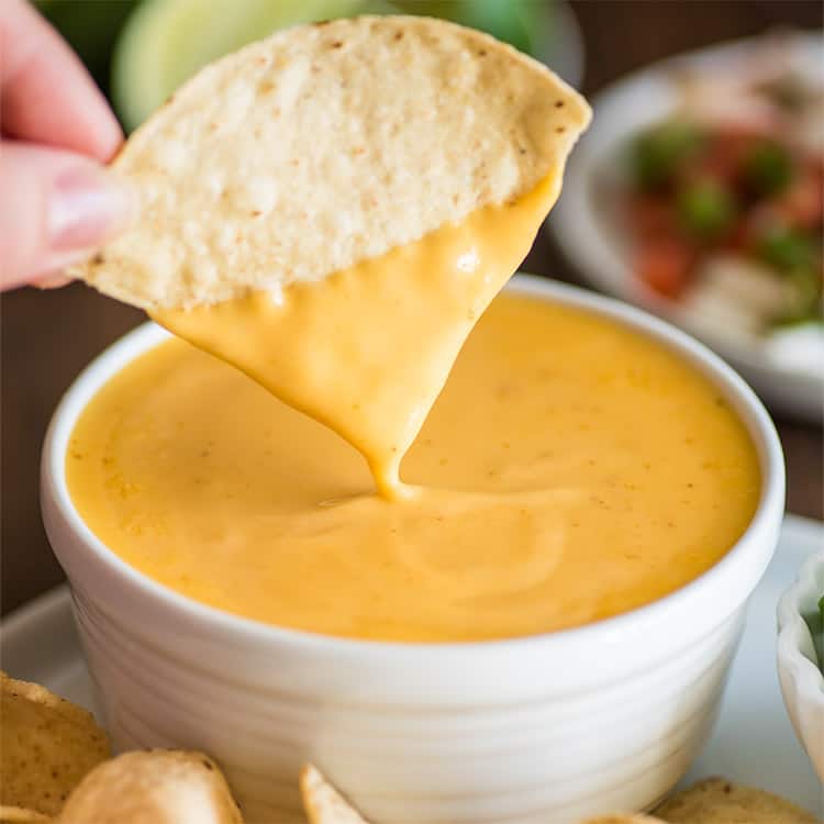 How to Make the Perfect Nacho Cheese Sauce at Home for Tasty Snacks