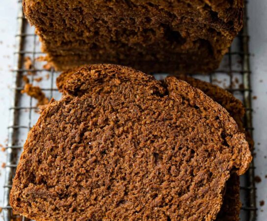 How to Make Pumpernickel Bread: A Simple, Flavorful Recipe