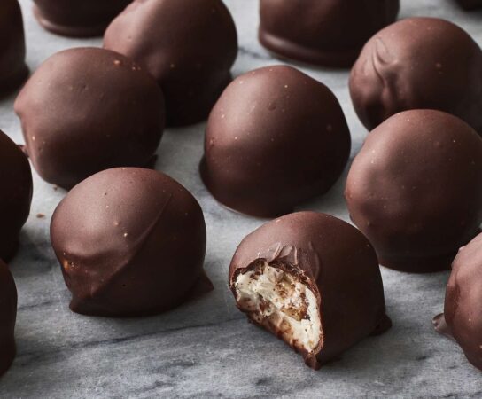 How to Make Bourbon Balls: A Decadent No-Bake Holiday Classic