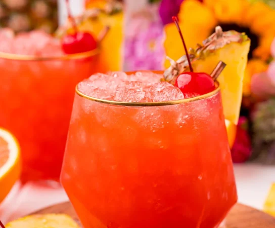 How to Make a Bahama Mama Drink at Home – Easy, Fruity, and Refreshing